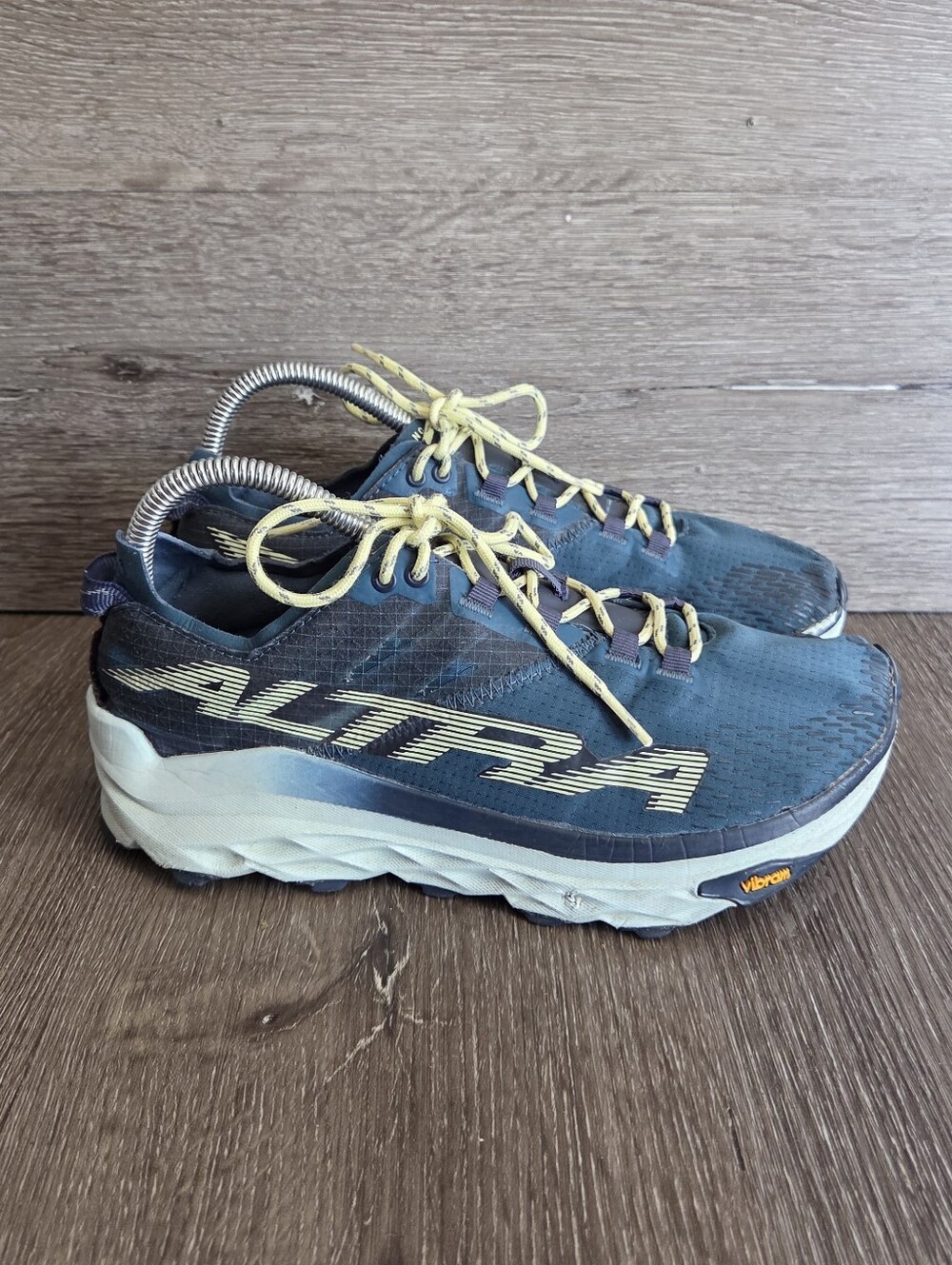 Altra Mont Blanc Trail Running Shoes - Deep Teal & Yellow - Size 8